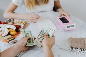 Setting Short-Term and Long-Term Financial Goals